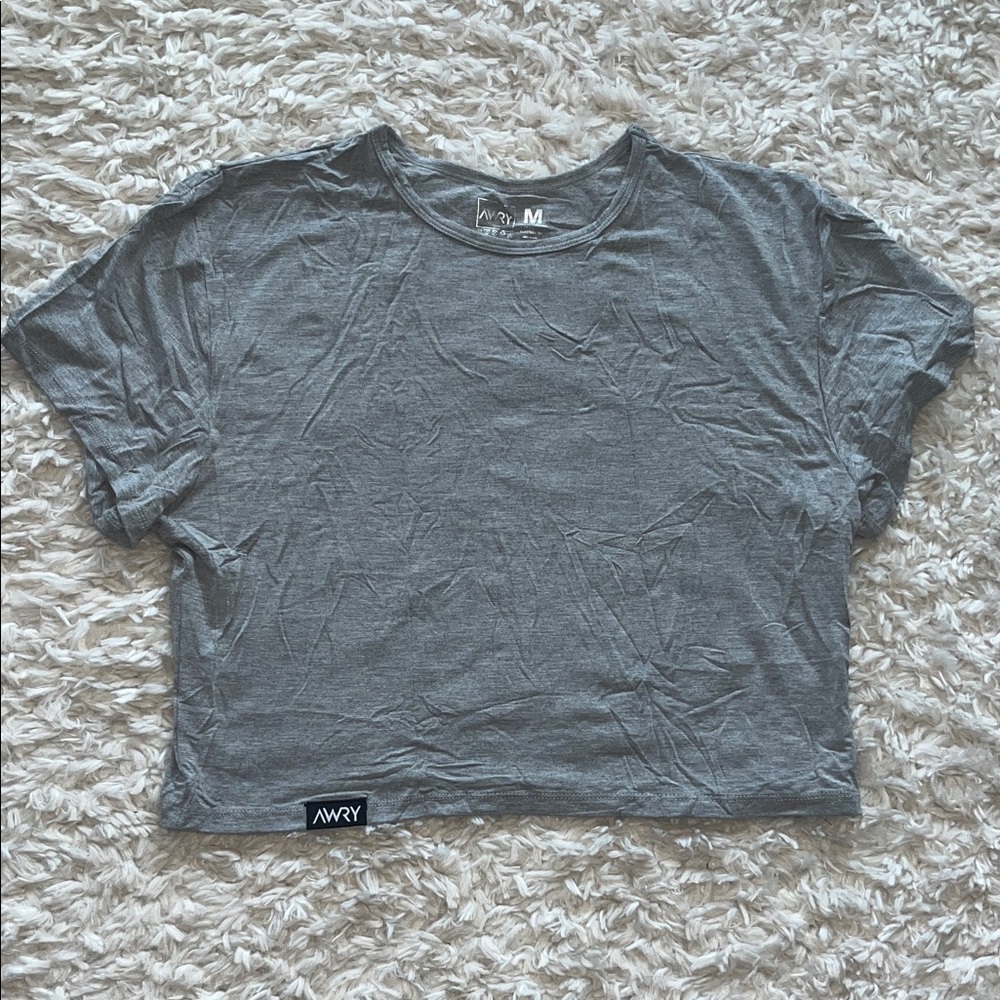 🌷 Awry Charcoal Gray Men’s Crop Top